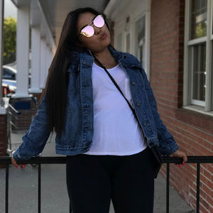 Meet your Posher, Alinne